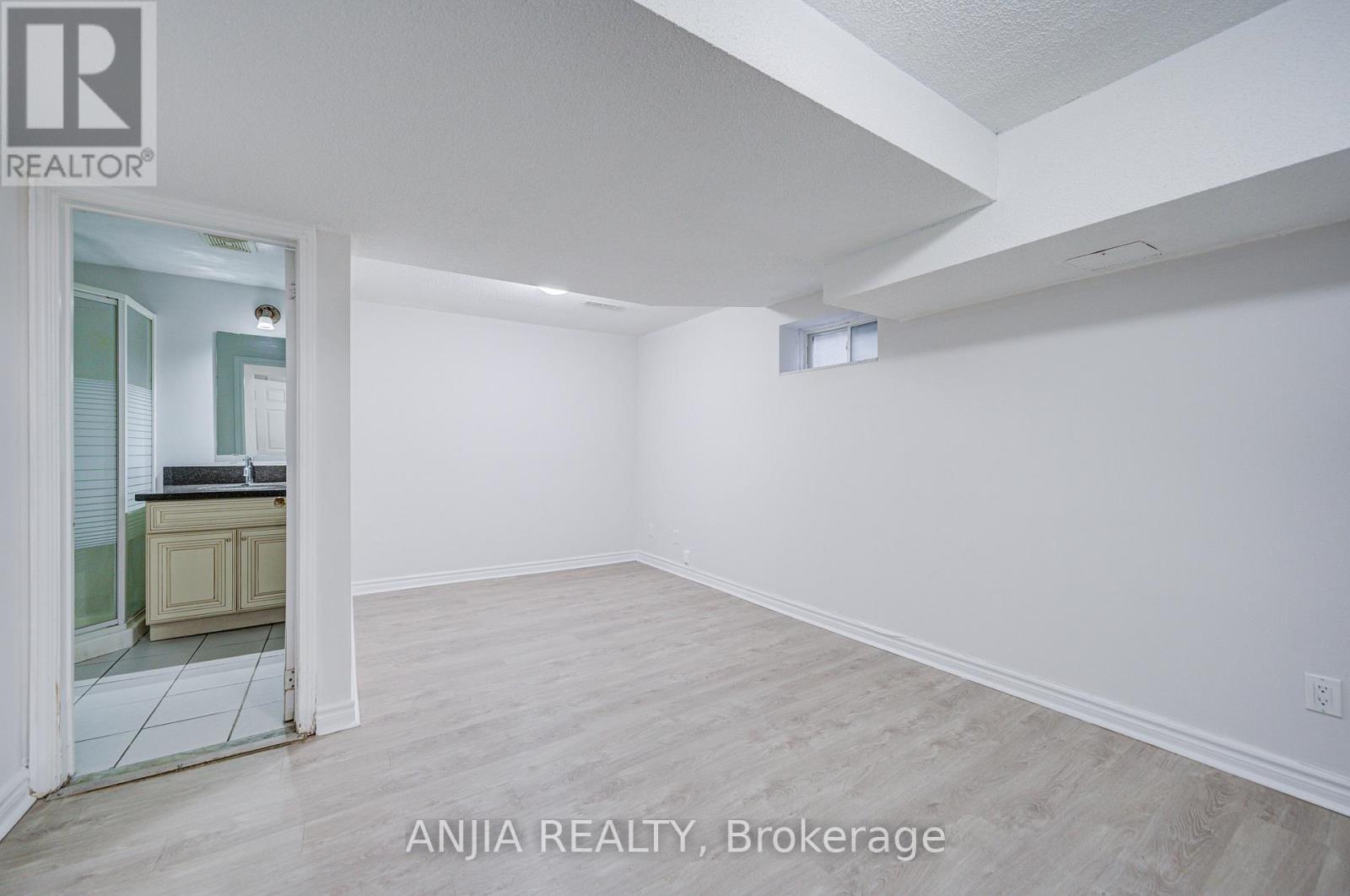 26 Longbow Square, Toronto, Ontario  M1W 2W7 - Photo 41 - E12621056