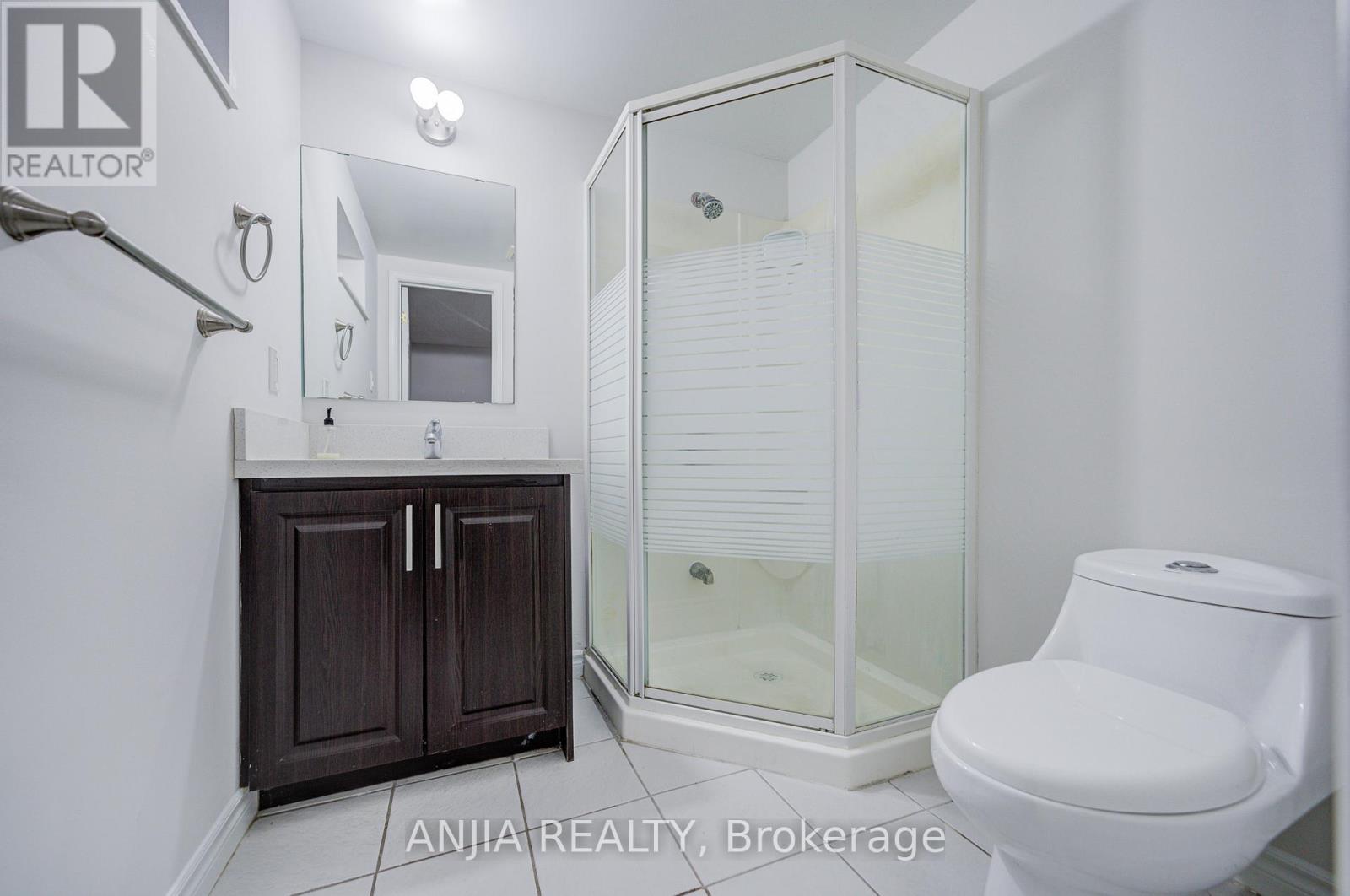 26 Longbow Square, Toronto, Ontario  M1W 2W7 - Photo 43 - E12621056