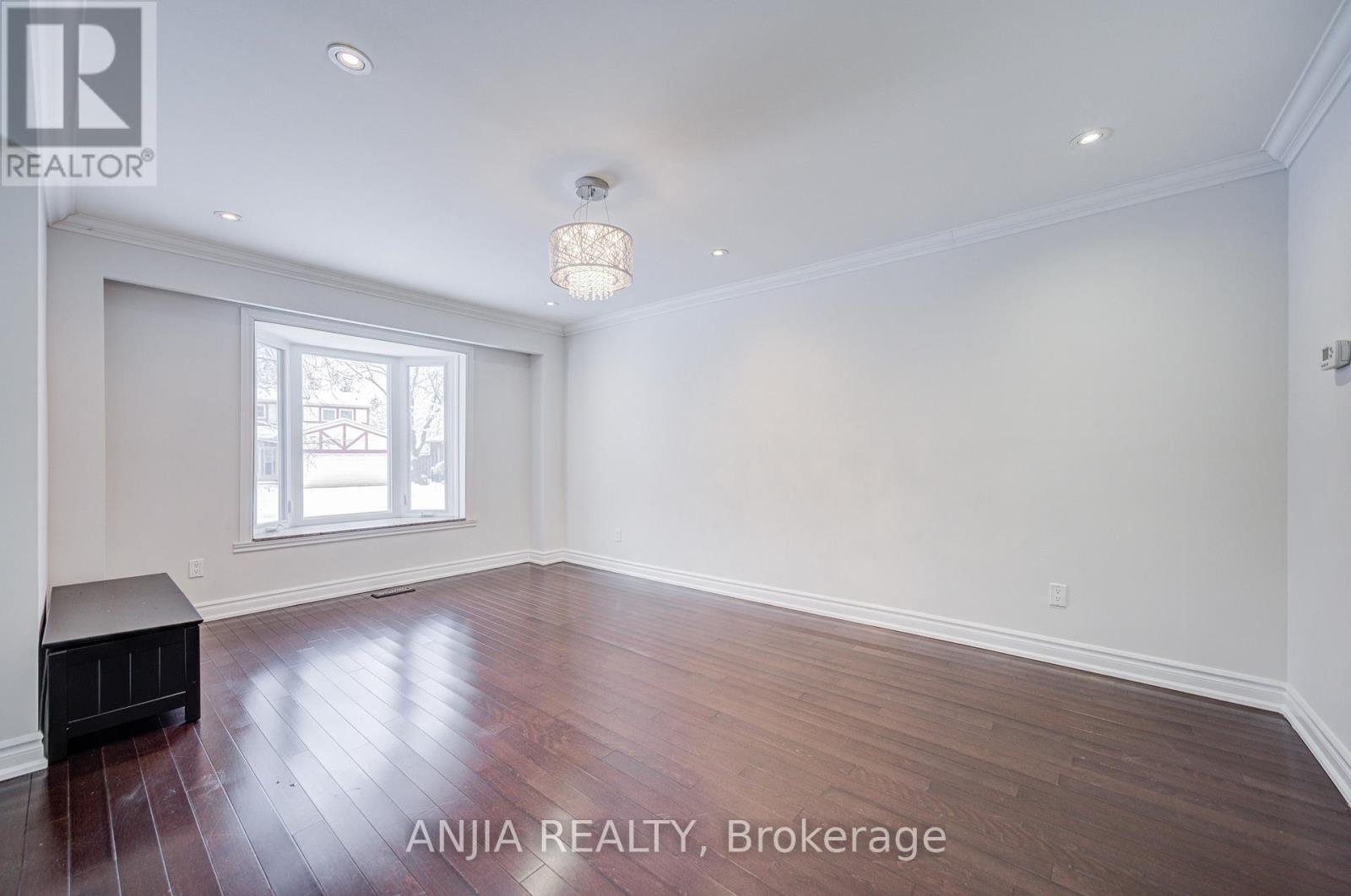 26 Longbow Square, Toronto, Ontario  M1W 2W7 - Photo 9 - E12621056