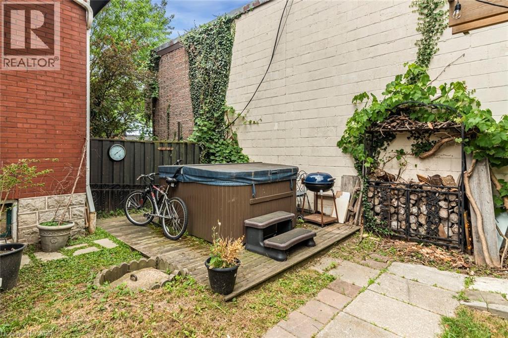 225 Broad Street E, Dunnville, Ontario  N1A 1G1 - Photo 12 - 40742566