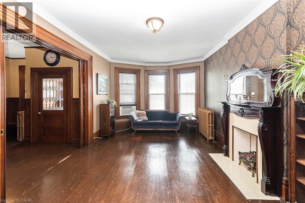 225 Broad Street E, Dunnville, Ontario  N1A 1G1 - Photo 3 - 40742566