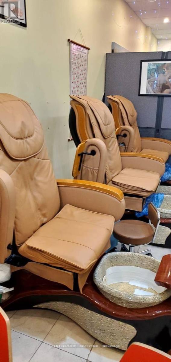 2 - 8220 Bayview Avenue, Markham, Ontario  L3T 2S2 - Photo 3 - N12620408