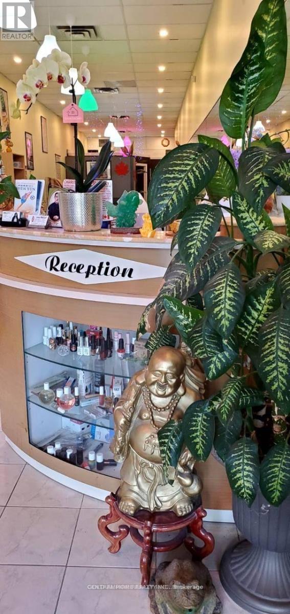 2 - 8220 Bayview Avenue, Markham, Ontario  L3T 2S2 - Photo 4 - N12620408