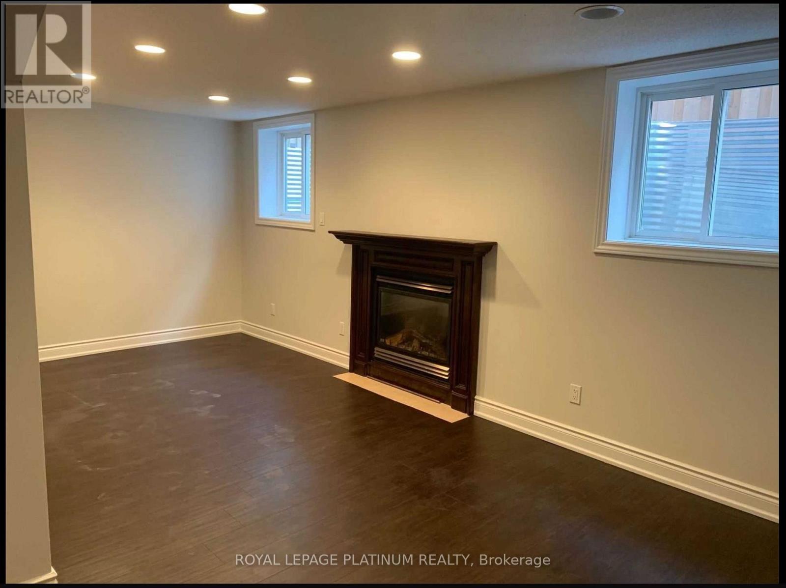 3br Legal Basement - 1540 Manorbrook Crt., Mississauga, Ontario  L5M 4A8 - Photo 2 - W12442628