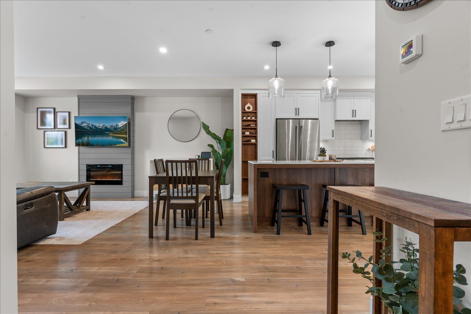 10 45500 Campus Drive, Garrison Crossing, Chilliwack, British Columbia V2R 6E9 - Photo 10 - R3060411