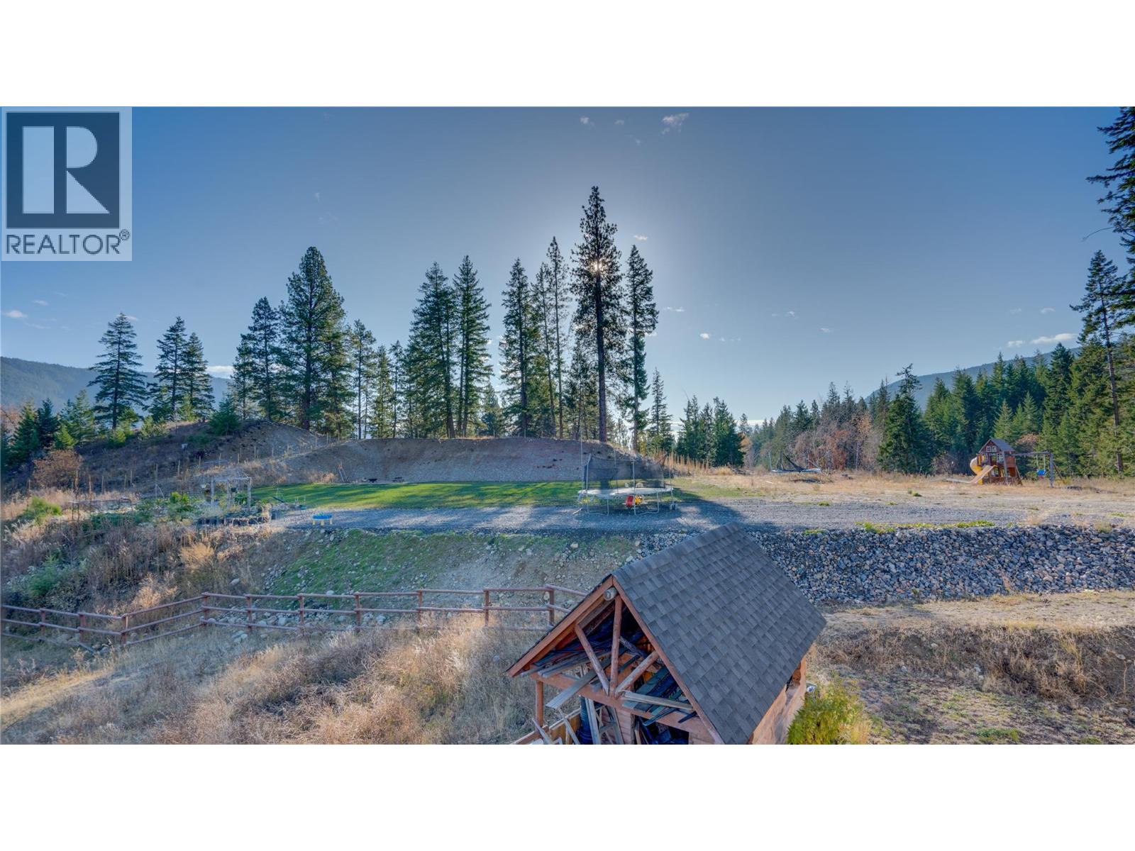 2086 Yankee Flats Road, Salmon Arm, British Columbia V1E 3J3 - Photo 48 - 10370802