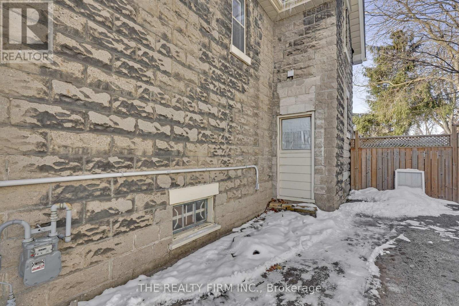 924 Princess Avenue, London East, Ontario  N5W 3M6 - Photo 4 - X12621494