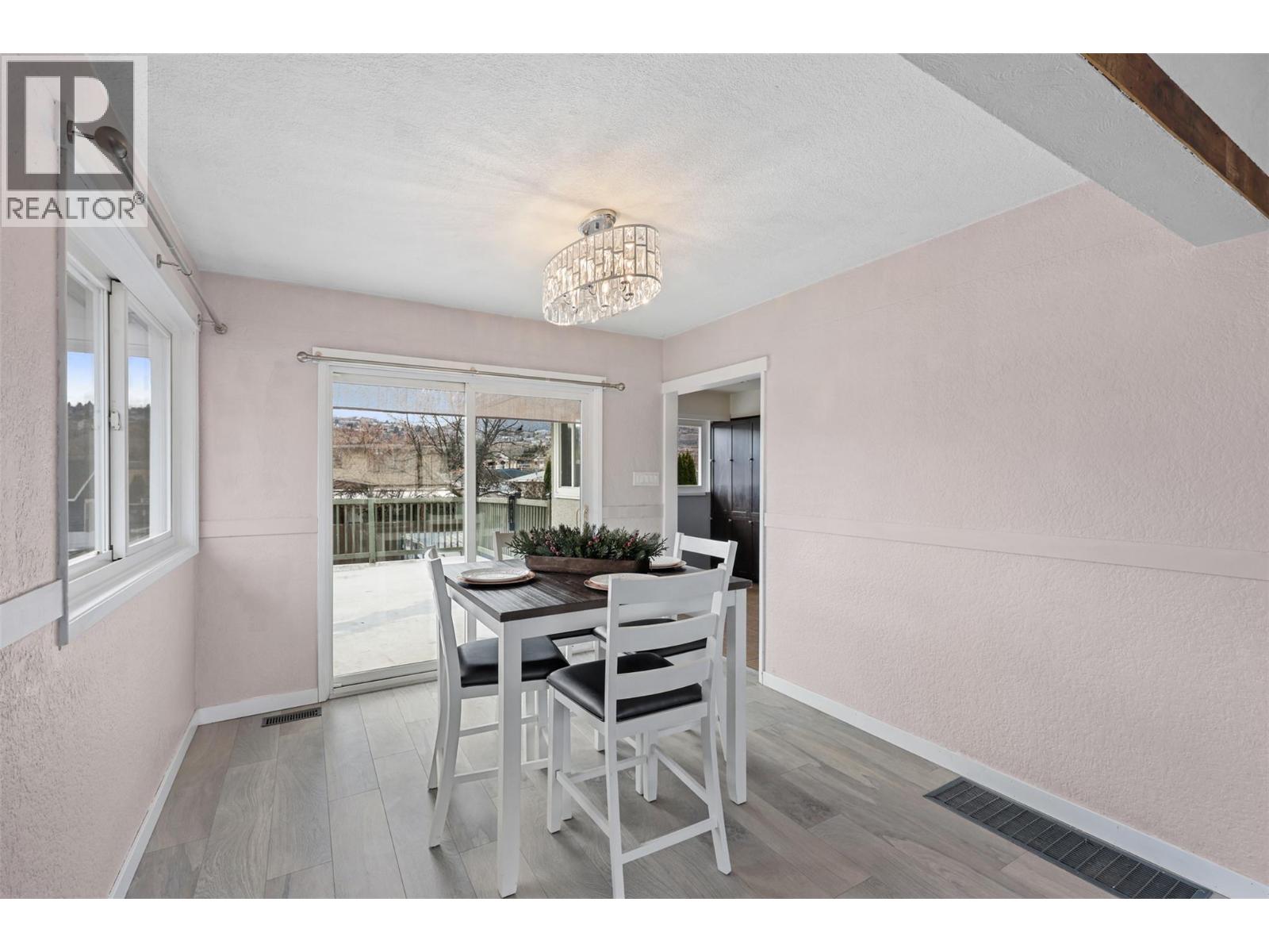 260 Fairview Avenue, Kamloops, British Columbia  V2B 1E9 - Photo 43 - 10369840