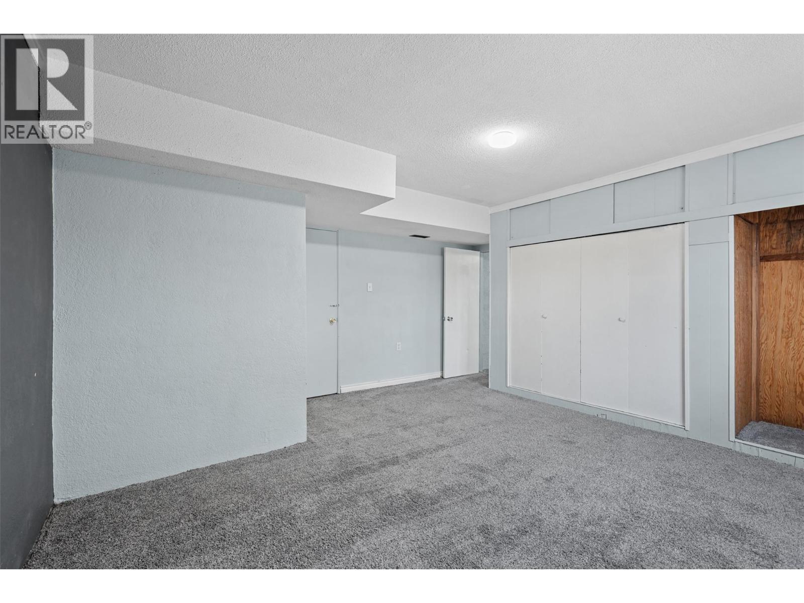 260 Fairview Avenue, Kamloops, British Columbia  V2B 1E9 - Photo 32 - 10369840