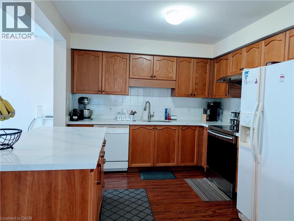 520 Chablis Drive, Waterloo, Ontario  N2T 2X9 - Photo 6 - 40793332