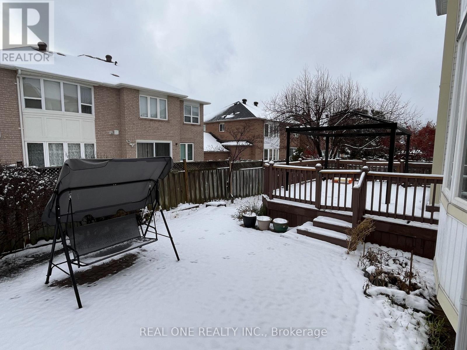 49 Drawbridge Drive, Markham, Ontario  L6C 2B4 - Photo 49 - N12621414