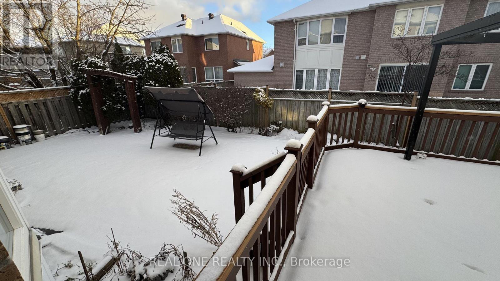 49 Drawbridge Drive, Markham, Ontario  L6C 2B4 - Photo 50 - N12621414