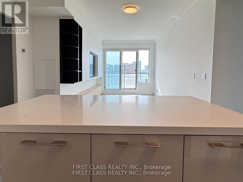 707 - 8 Water Walk Drive, Markham, Ontario  L3R 6L4 - Photo 13 - N12621416