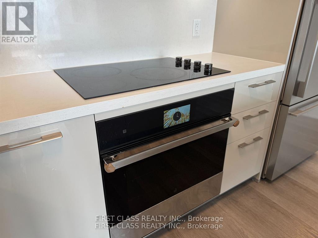 707 - 8 Water Walk Drive, Markham, Ontario  L3R 6L4 - Photo 8 - N12621416