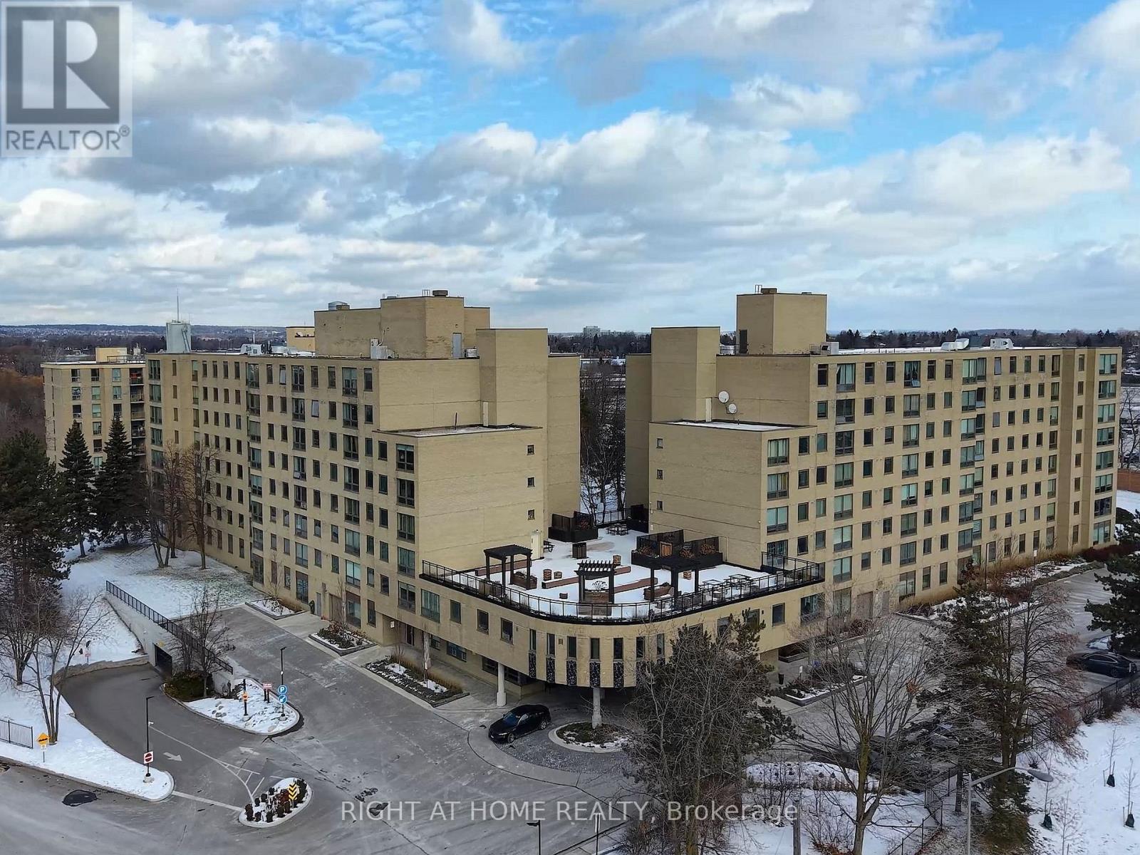 116 - 326 MAJOR MACKENZIE DRIVE E, Richmond Hill, Ontario