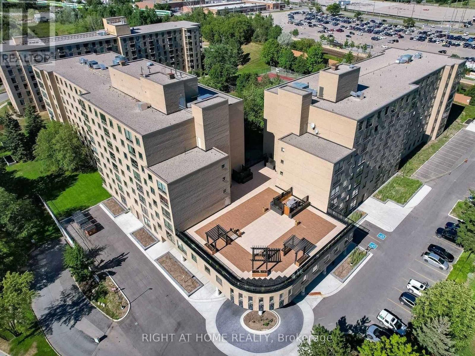 116 - 326 Major Mackenzie Drive E, Richmond Hill, Ontario L4C 8T4 - Photo 4 - N12621556