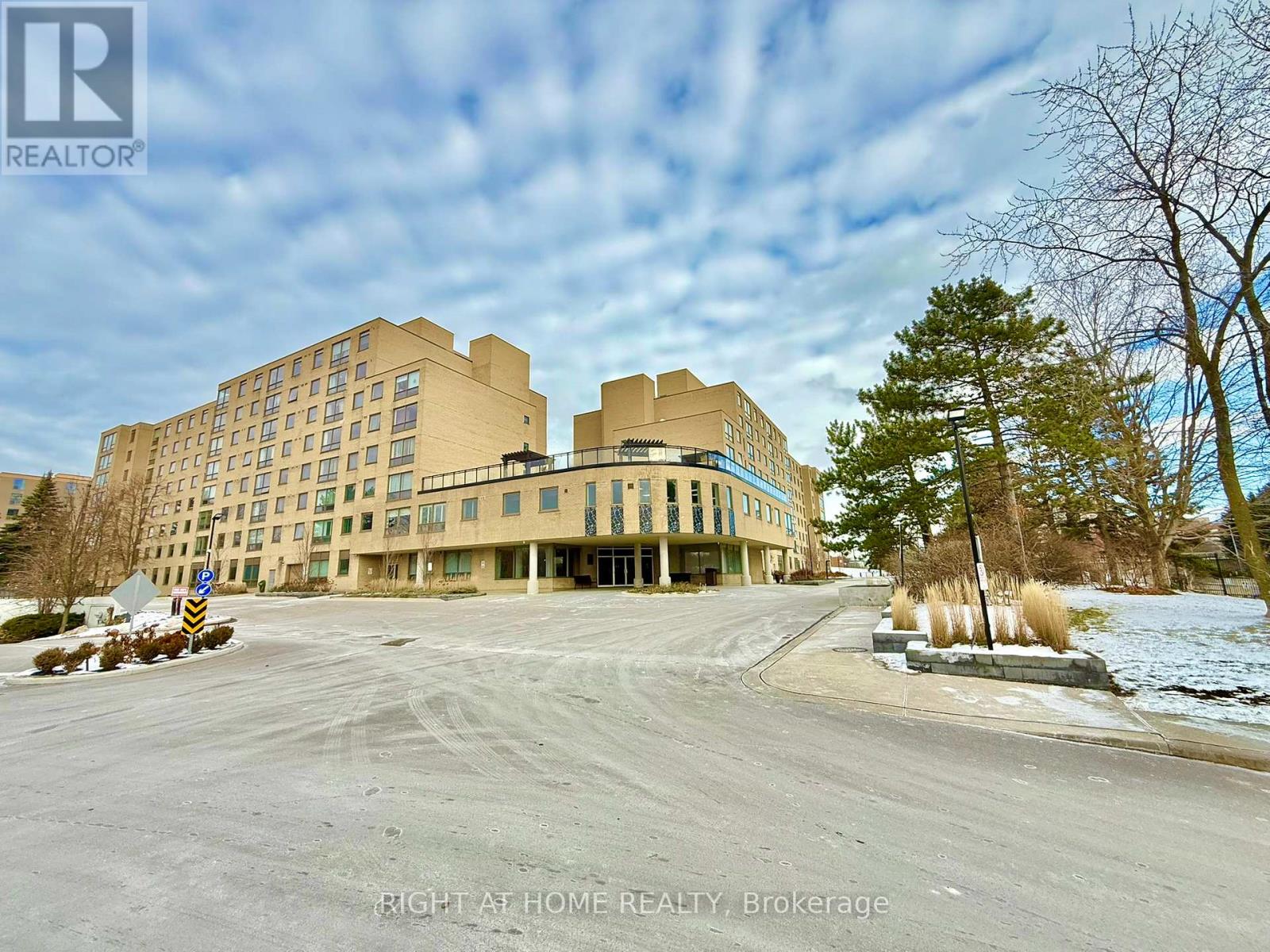 116 - 326 Major Mackenzie Drive E, Richmond Hill, Ontario L4C 8T4 - Photo 48 - N12621556