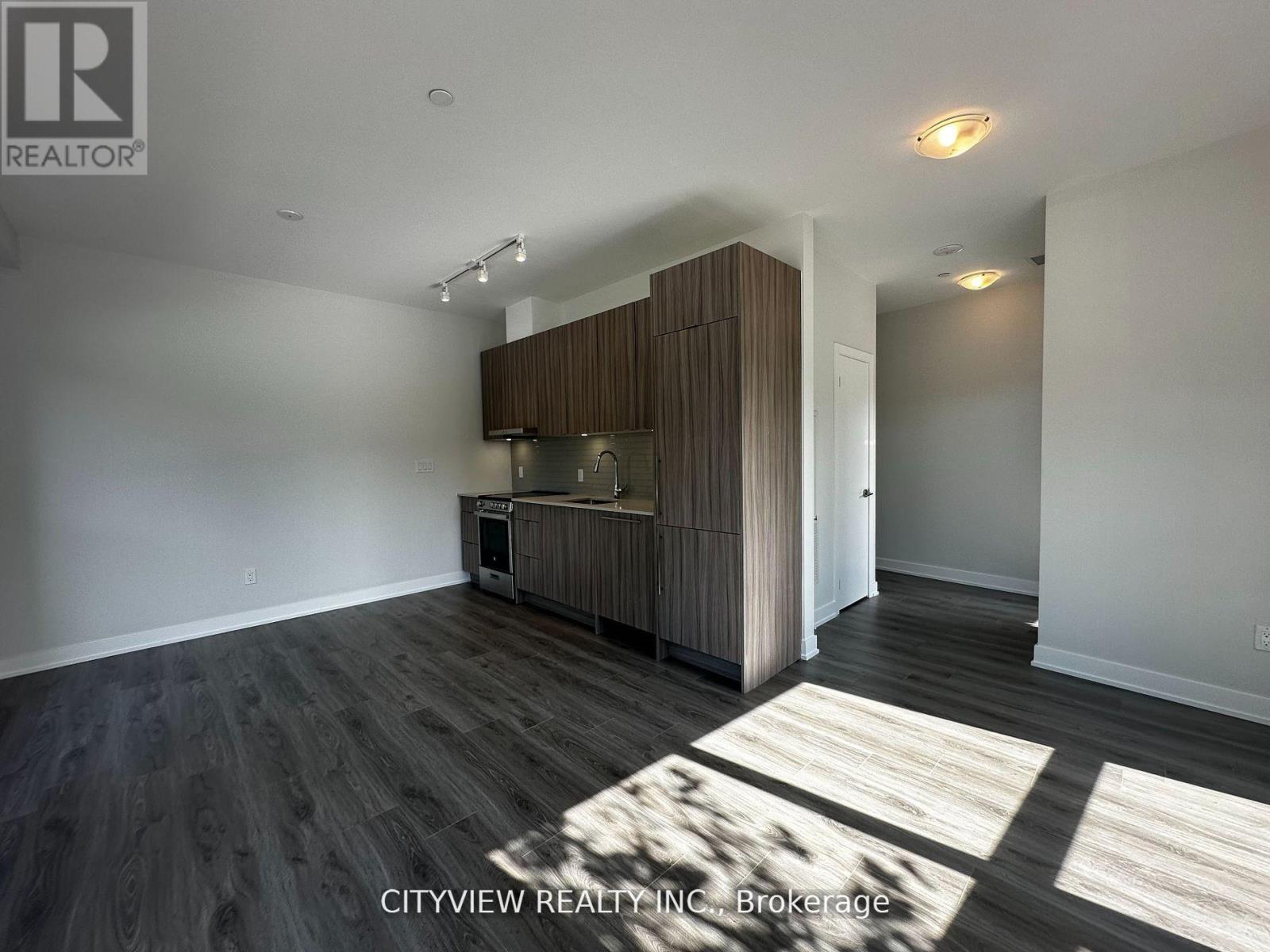 105 - 4130 Parkside Village Drive, Mississauga, Ontario  L5B 3M8 - Photo 11 - W12621500