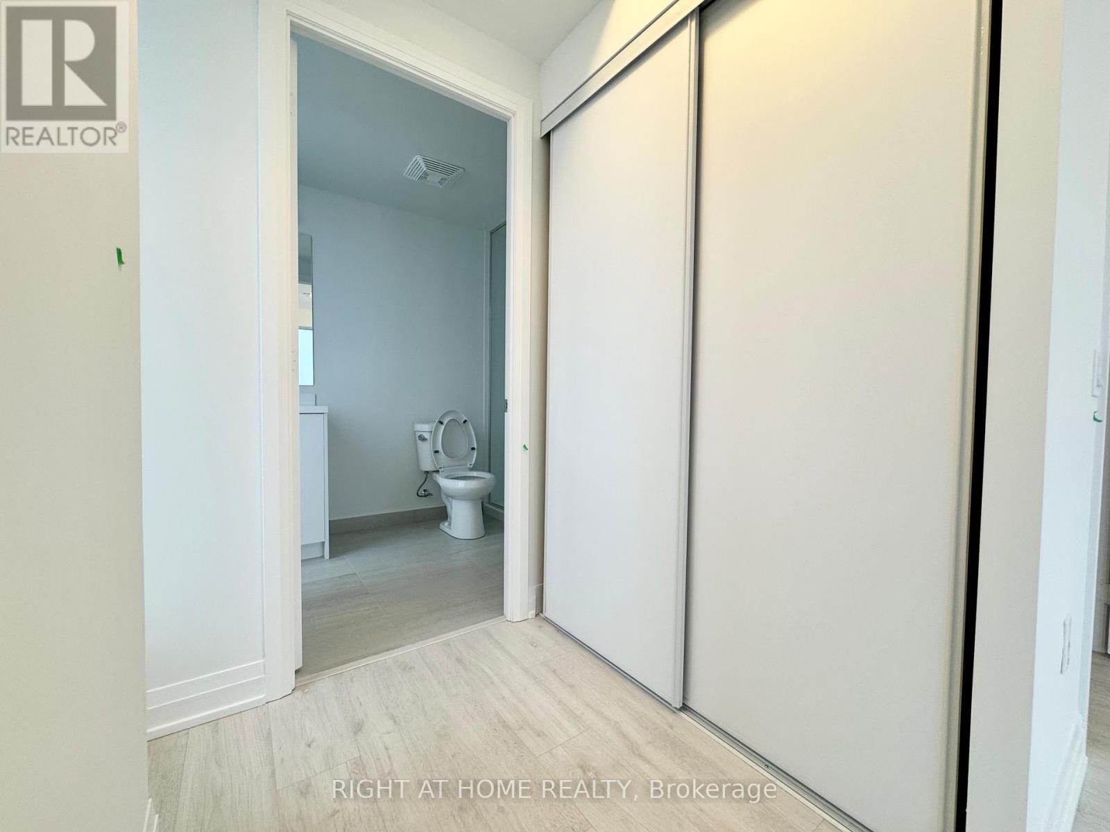 614 - 412 Silver Maple Road, Oakville, Ontario  L6H 7X8 - Photo 13 - W12621516