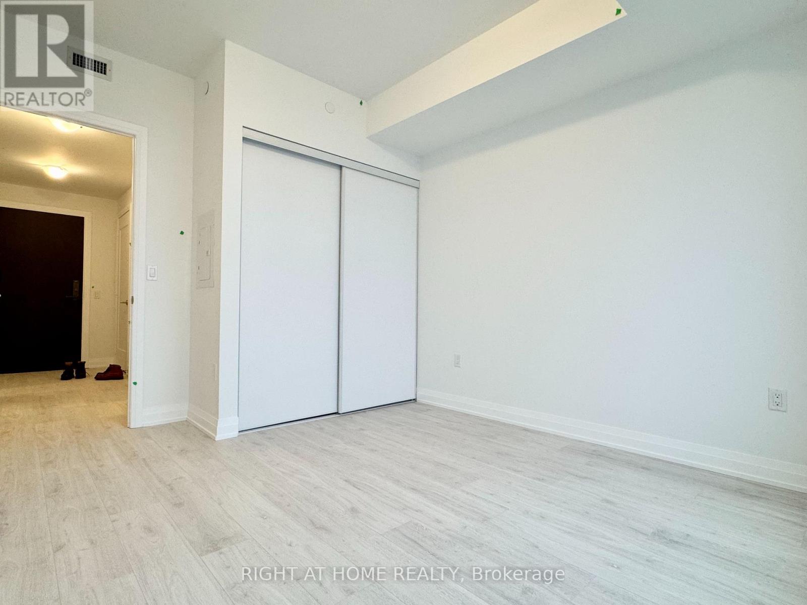 614 - 412 Silver Maple Road, Oakville, Ontario  L6H 7X8 - Photo 19 - W12621516