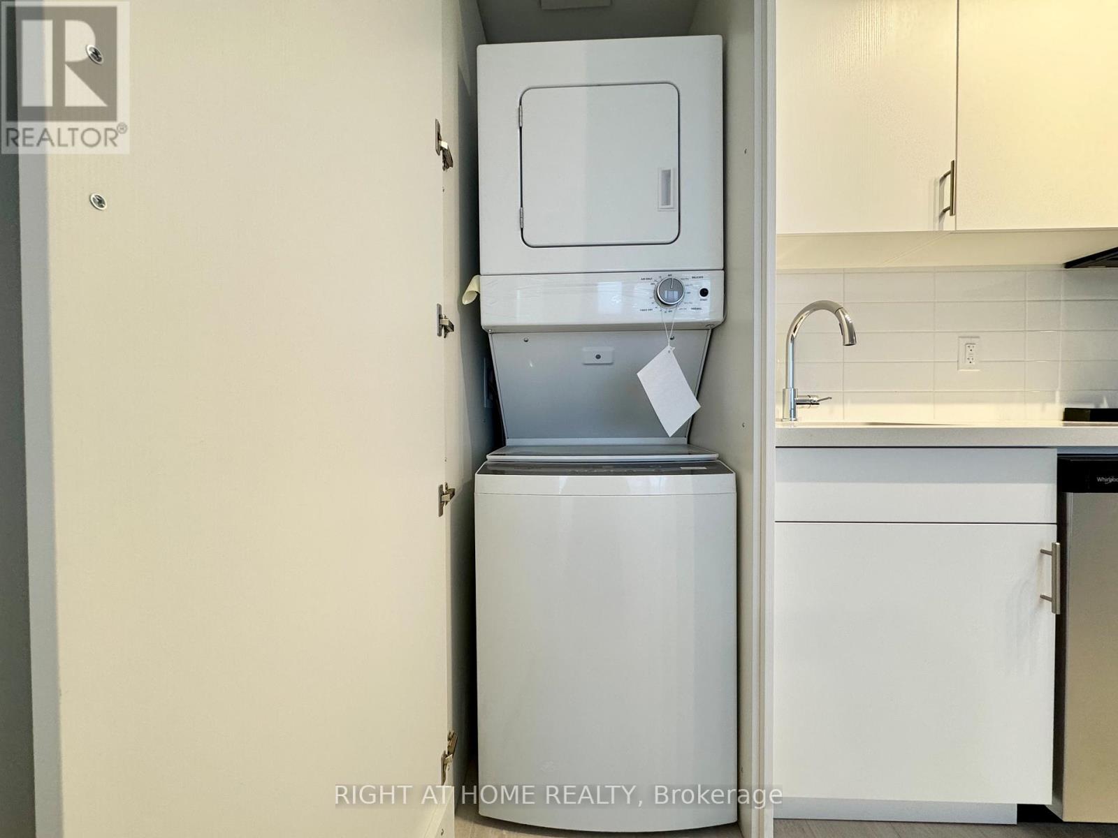 614 - 412 Silver Maple Road, Oakville, Ontario  L6H 7X8 - Photo 22 - W12621516