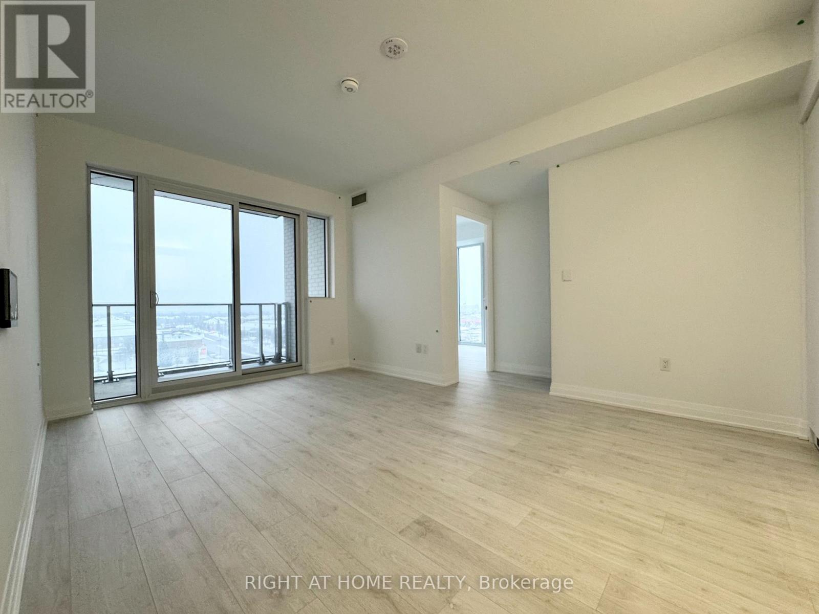 614 - 412 Silver Maple Road, Oakville, Ontario  L6H 7X8 - Photo 3 - W12621516