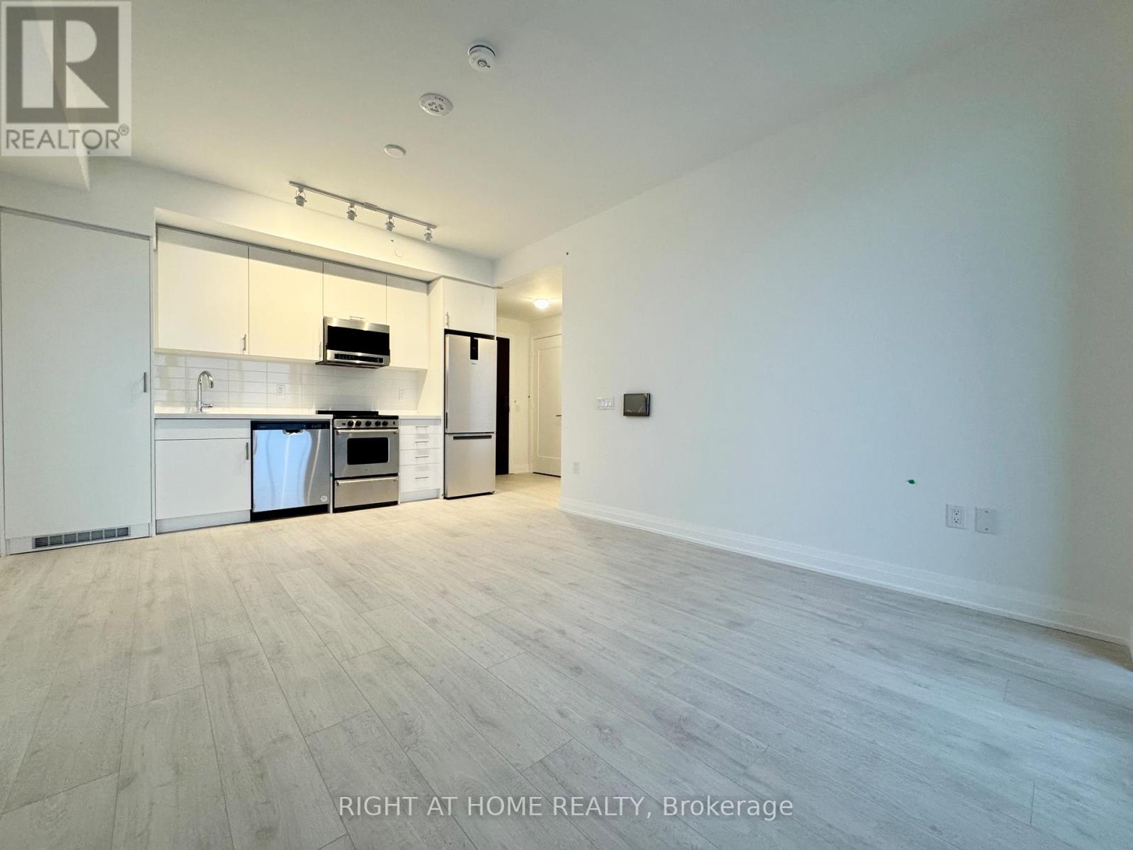 614 - 412 Silver Maple Road, Oakville, Ontario  L6H 7X8 - Photo 5 - W12621516