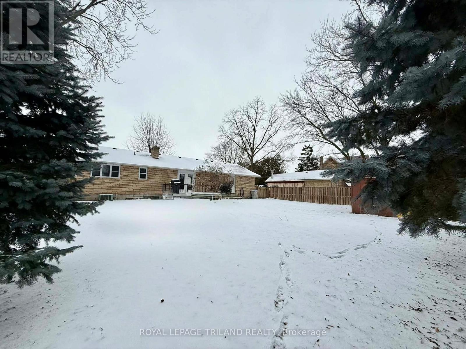 102 Ontario Street, Lambton Shores, Ontario  N0M 2N0 - Photo 43 - X12622726