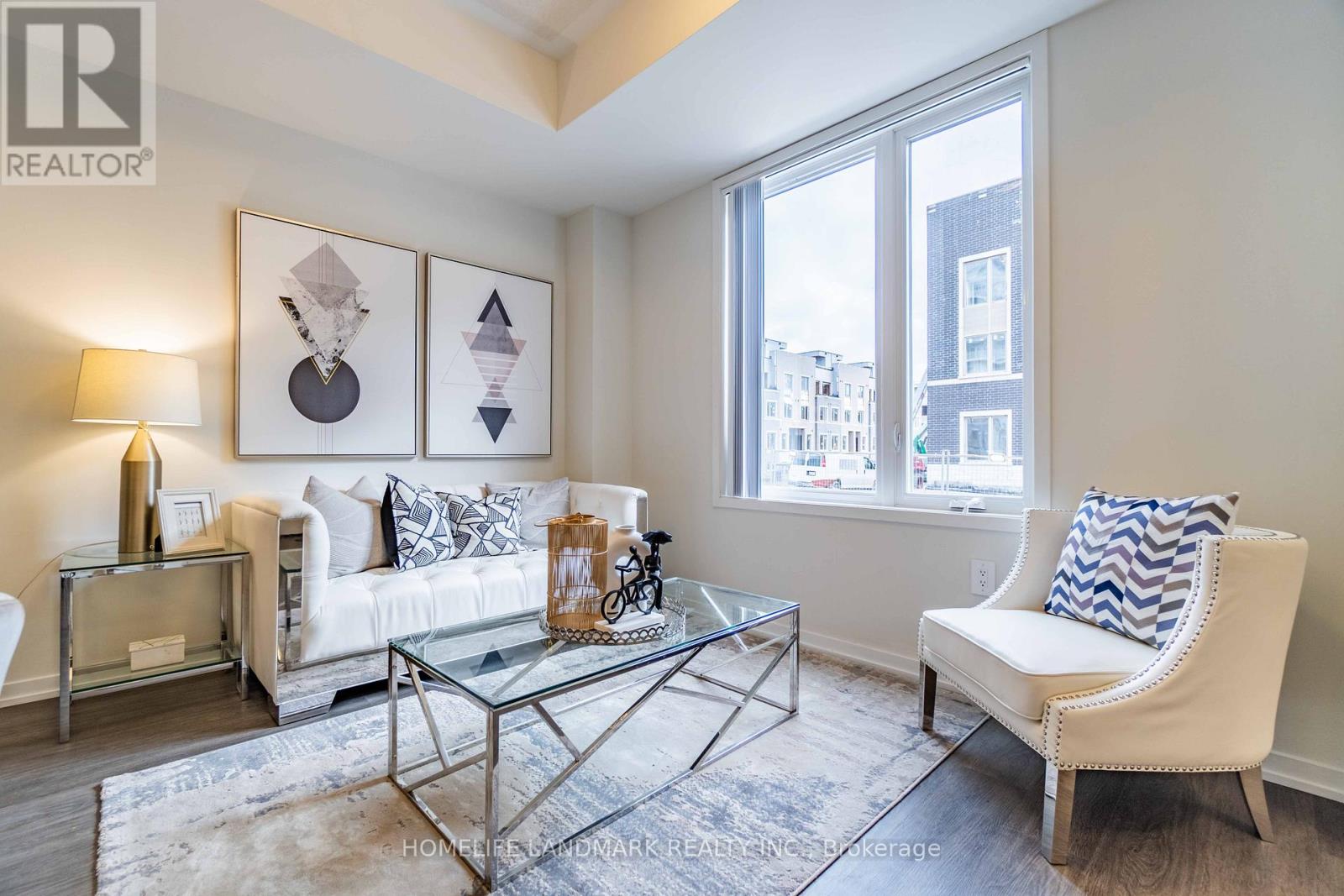 109 - 10 Almond Blossom Mews, Vaughan, Ontario  L4K 0N6 - Photo 4 - N12622386