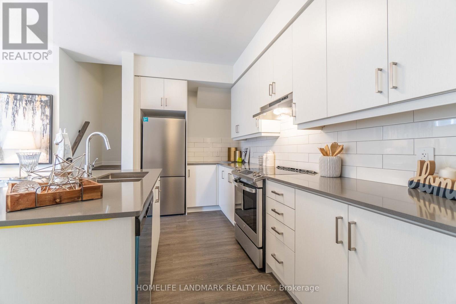 109 - 10 Almond Blossom Mews, Vaughan, Ontario  L4K 0N6 - Photo 7 - N12622386