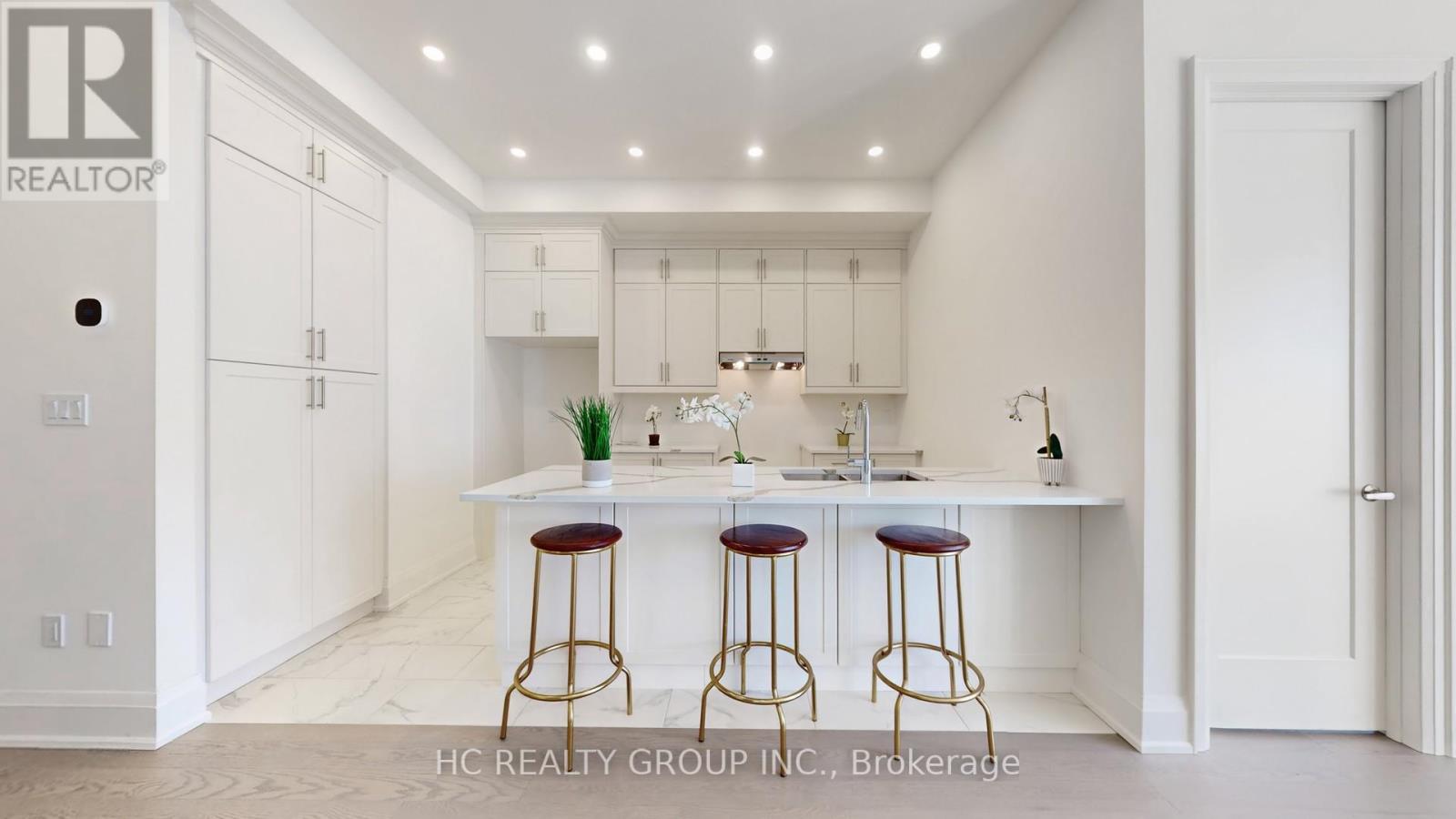 3325 TAHA GARDENS, Oakville, Ontario