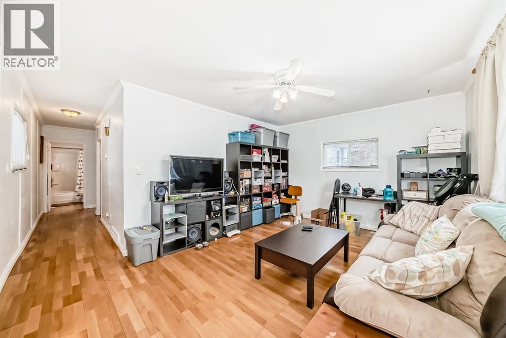 460 3 Street, Drumheller, Alberta  T0J 0Y4 - Photo 4 - A2274530