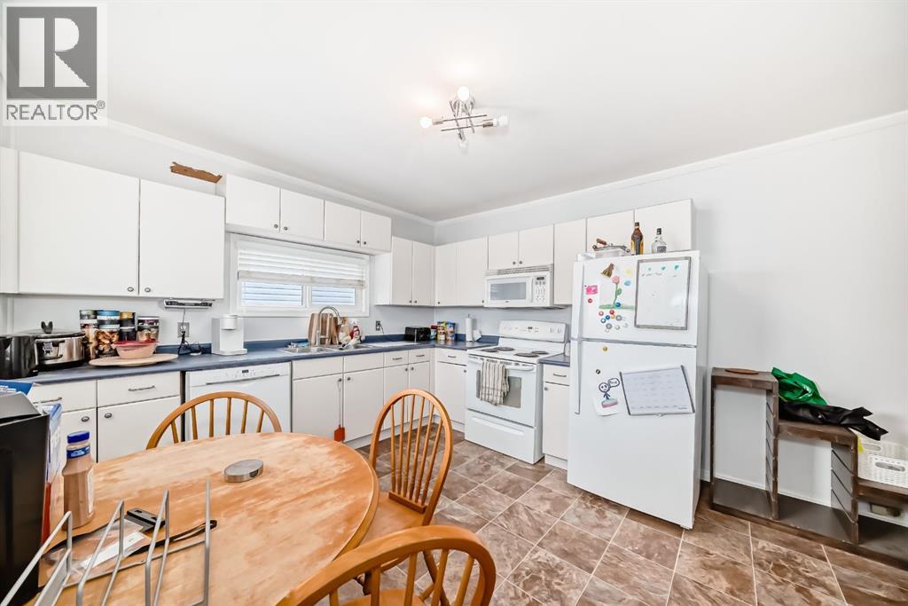 460 3 Street, Drumheller, Alberta  T0J 0Y4 - Photo 7 - A2274530