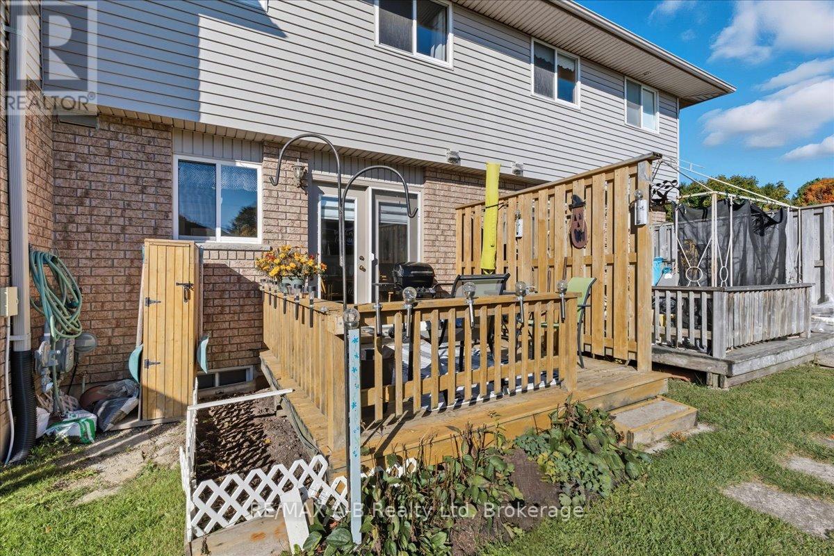 27 - 20 Southvale Road, St. Marys, Ontario  N4A 1E9 - Photo 35 - X12626586