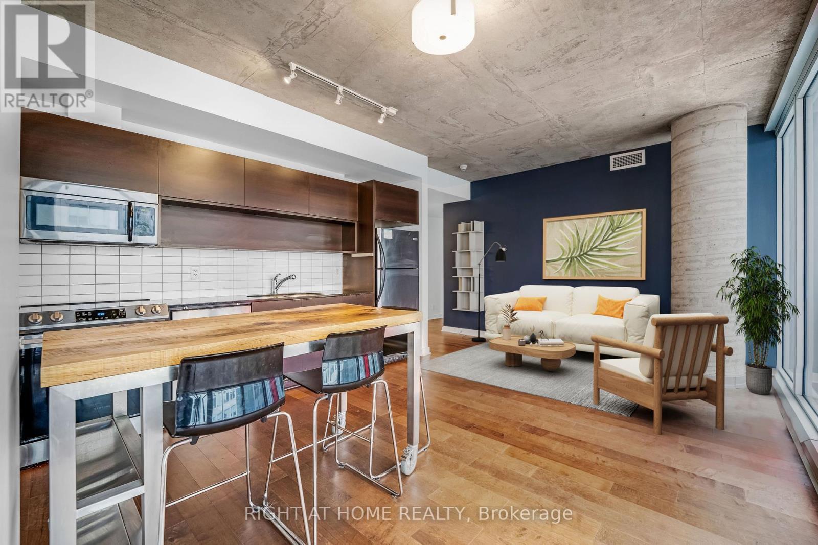 2010 - 324 Laurier Avenue W, Ottawa, Ontario  K1P 0A4 - Photo 11 - X12479130