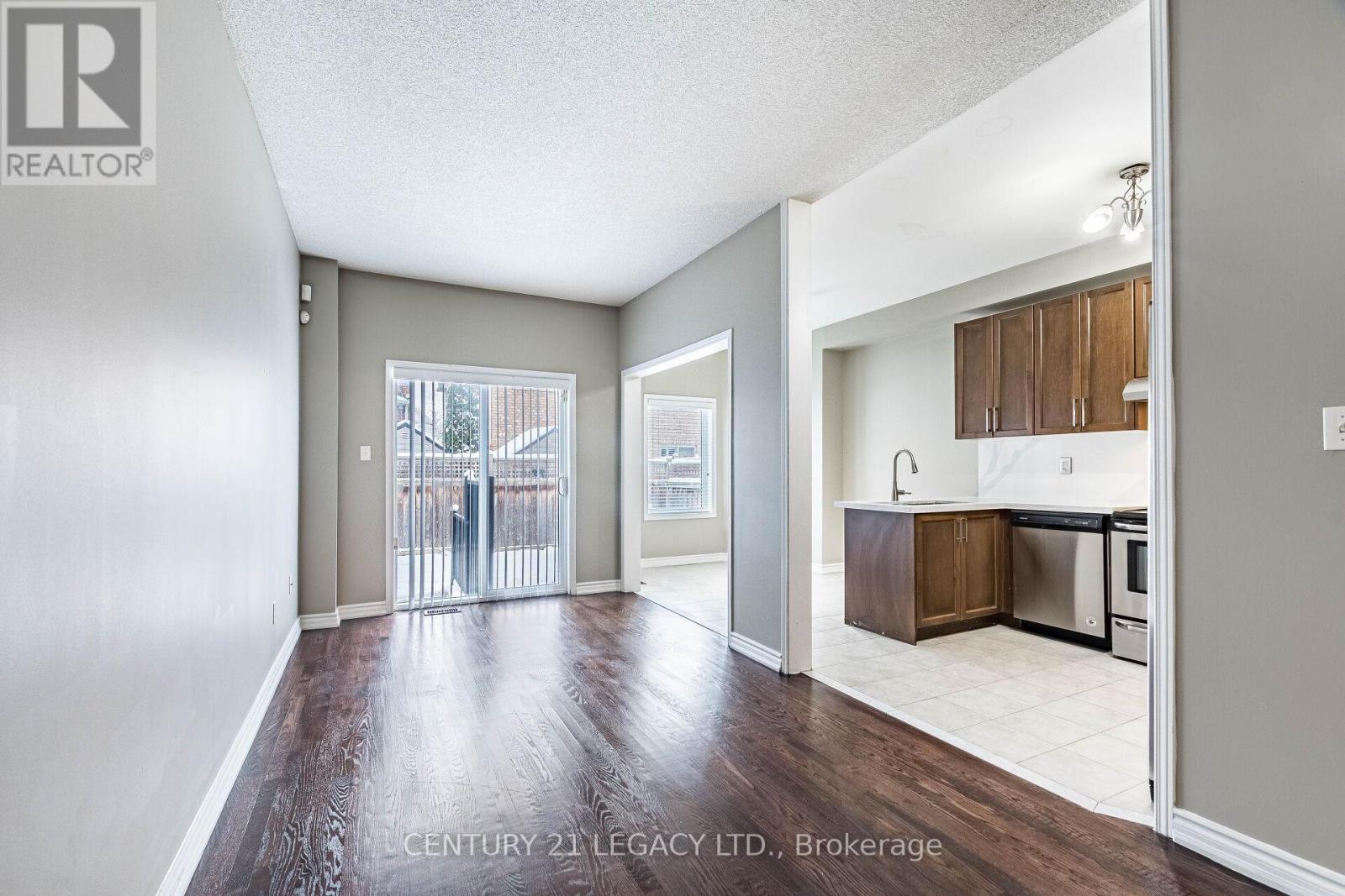 21 Kilrea Way, Brampton, Ontario  L6X 0P9 - Photo 11 - W12600266