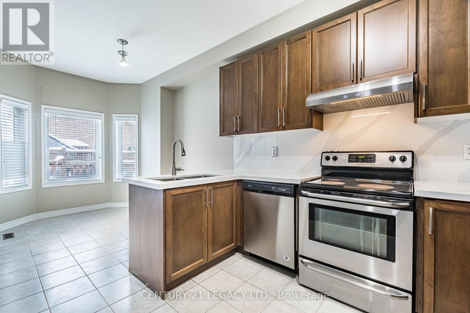 21 Kilrea Way, Brampton, Ontario  L6X 0P9 - Photo 19 - W12600266