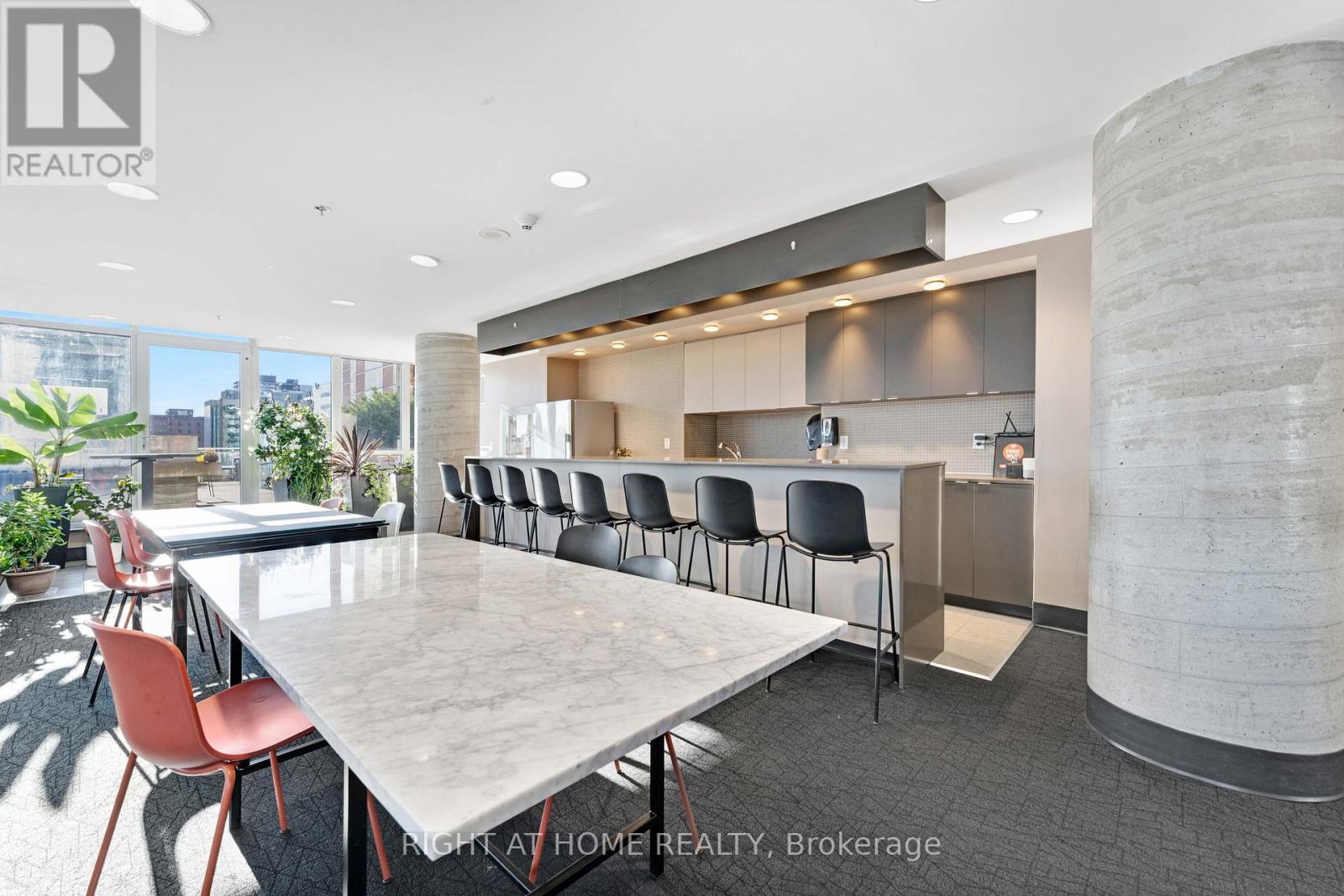 2010 - 324 Laurier Avenue W, Ottawa, Ontario  K1P 0A4 - Photo 32 - X12479130