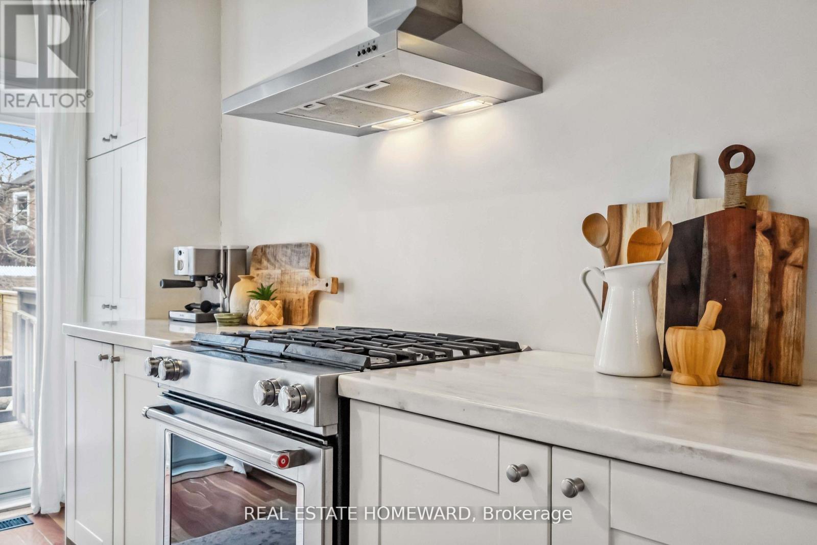 7 Norway Avenue, Toronto, Ontario  M4L 1P7 - Photo 11 - E12616218