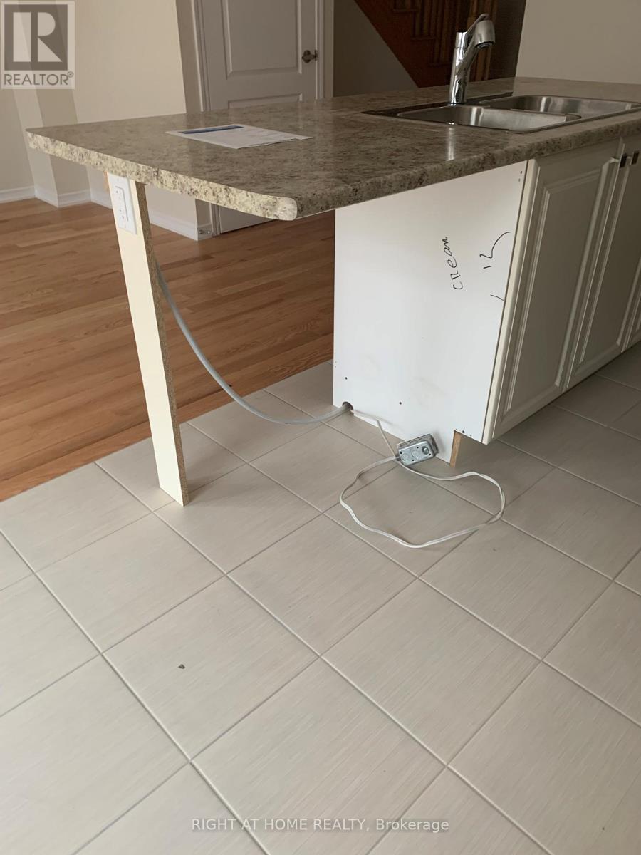 15 Amos Avenue, Brantford, Ontario  N3T 5L5 - Photo 5 - X12614482