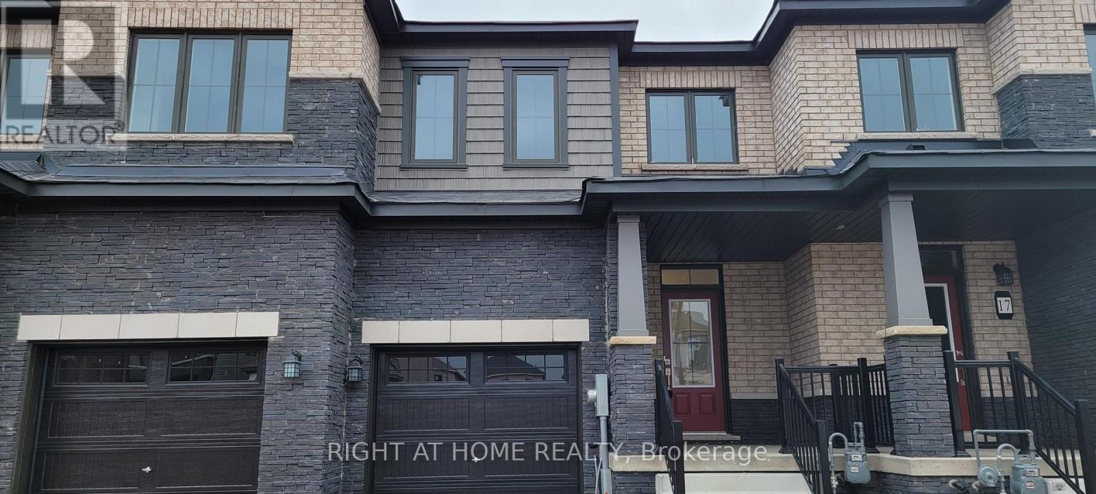 15 AMOS AVENUE, Brantford, Ontario