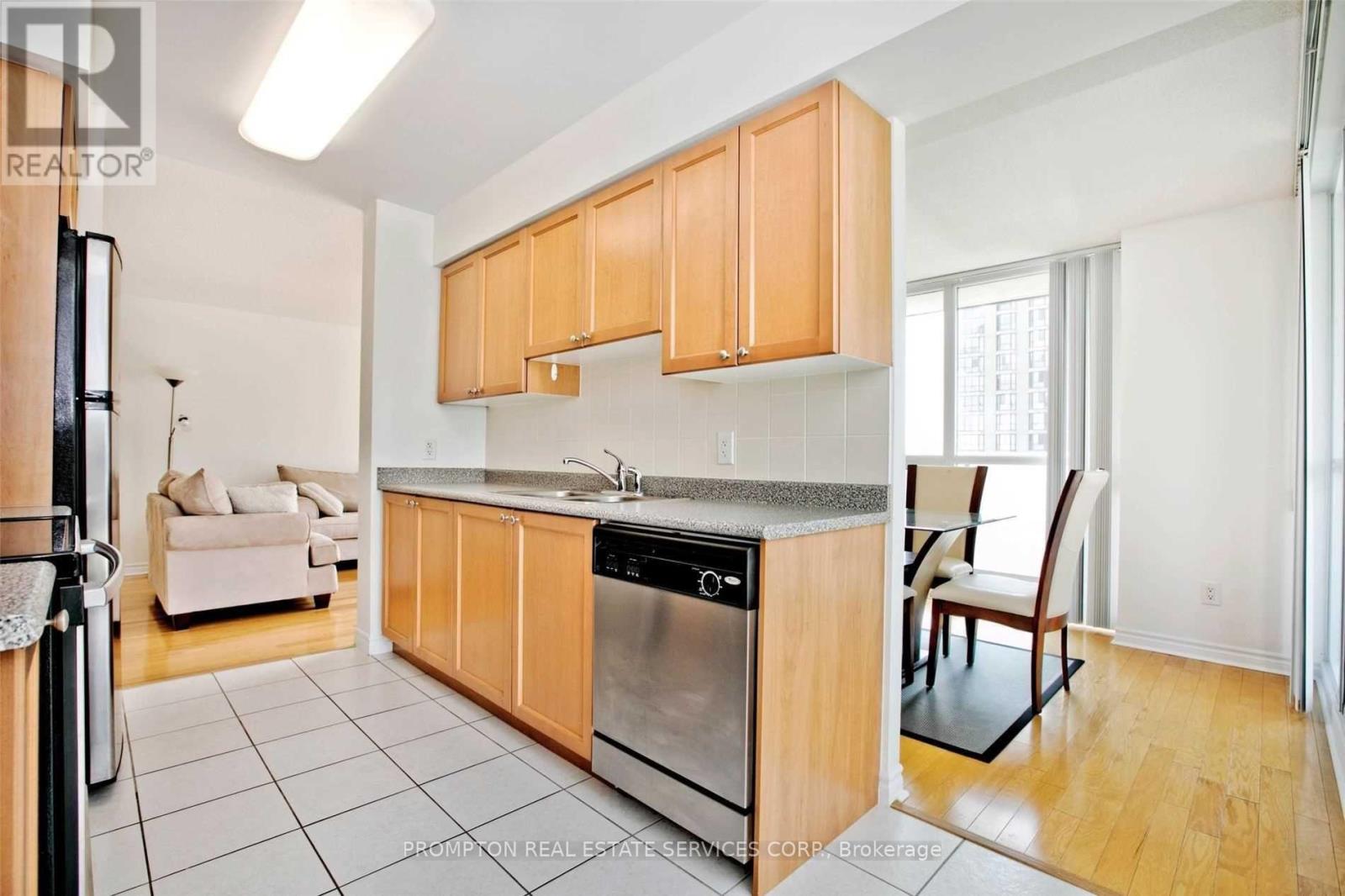 1109 - 35 Hollywood Avenue, Toronto, Ontario  M2N 0A9 - Photo 3 - C12626538