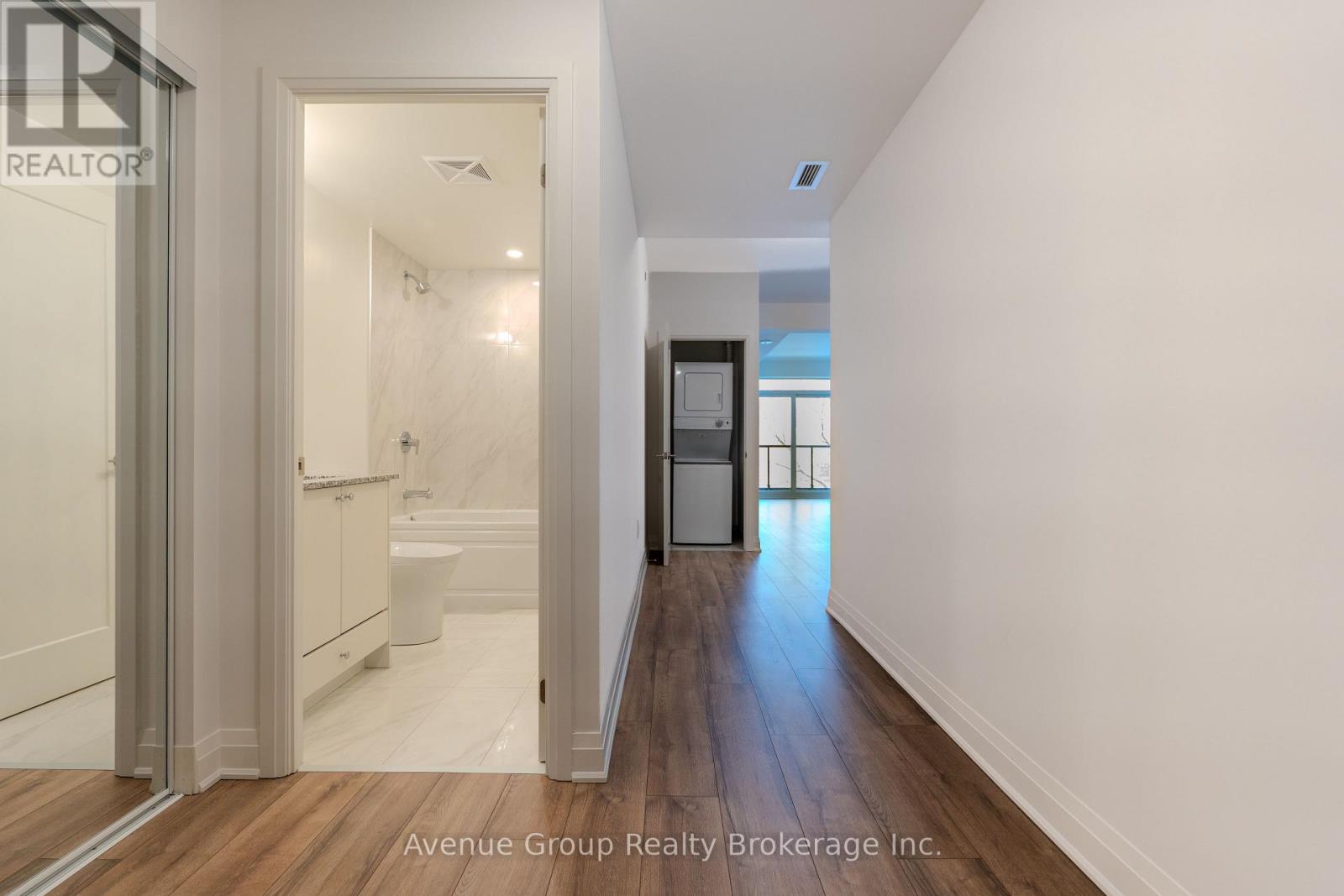 410 - 700 Sheppard Avenue W, Toronto, Ontario  M3H 0G5 - Photo 3 - C12626578