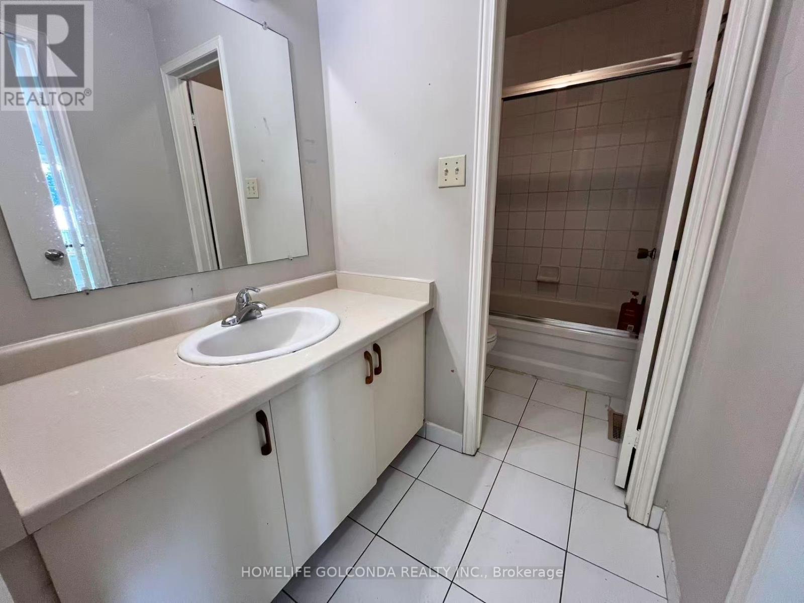 Unit 29 - 25 Whitecap Boulevard, Toronto, Ontario M1M 2Y5 - Photo 8 - E12622996