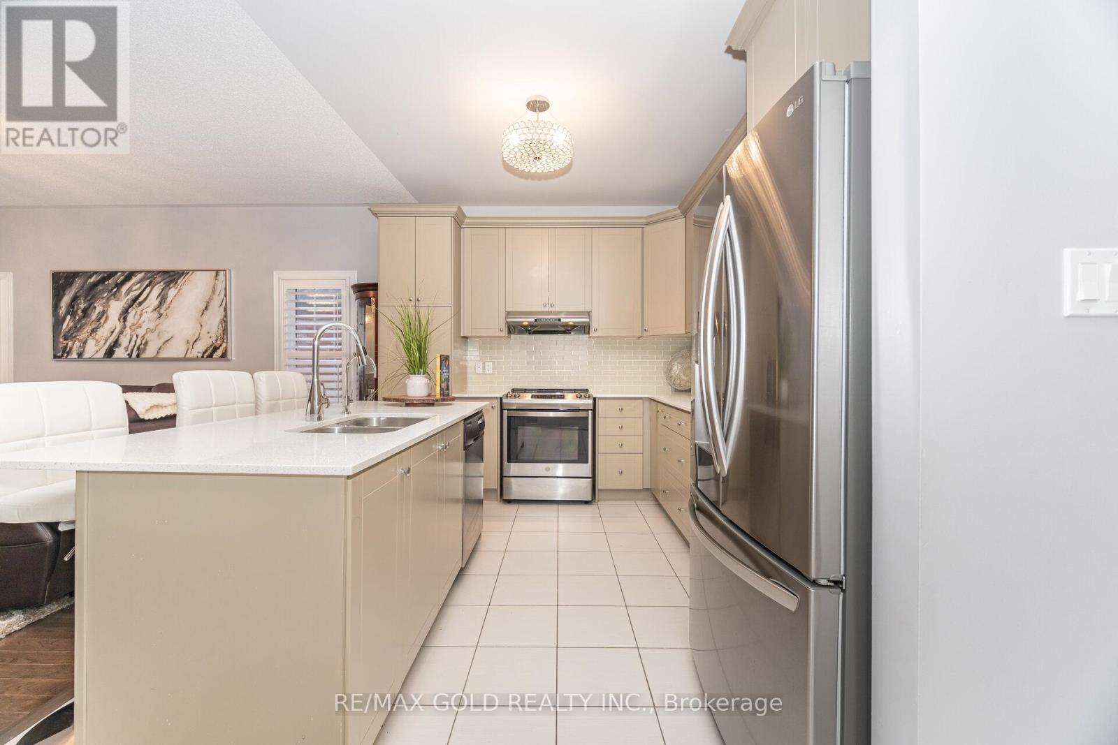 15 - 30 Muzzo Drive, Brampton, Ontario  L6R 3W8 - Photo 7 - W12623186