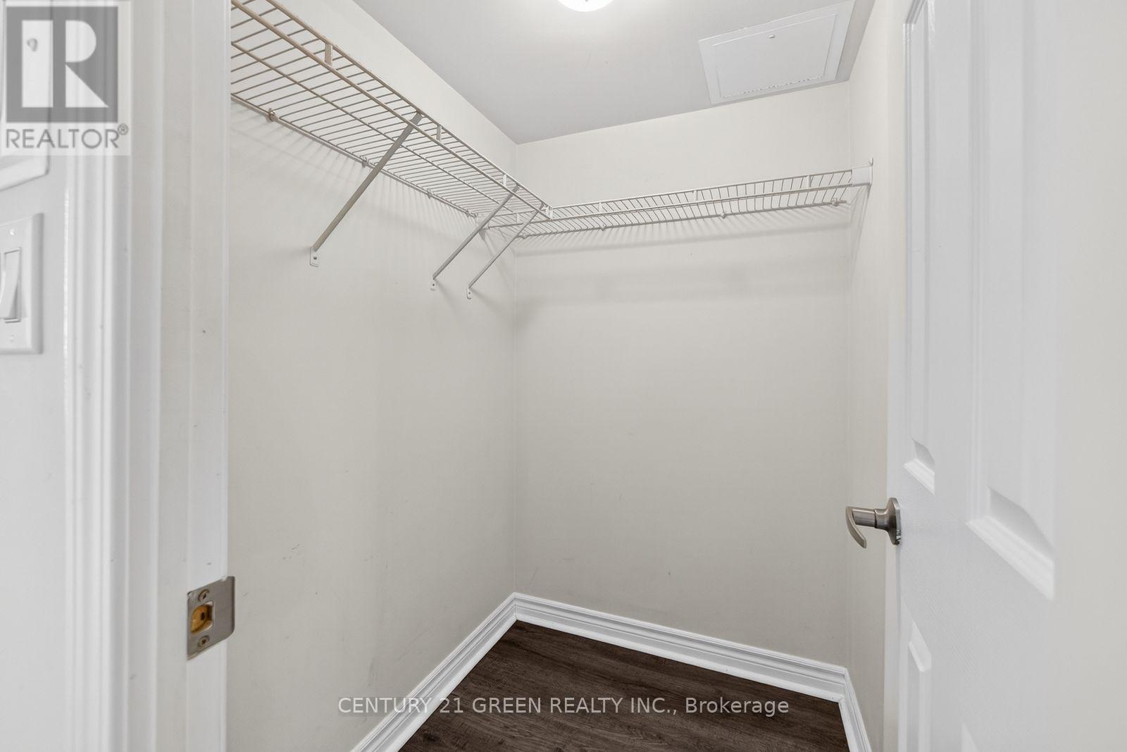 2909 - 208 Enfield Place, Mississauga, Ontario  L5B 0G8 - Photo 15 - W12626574