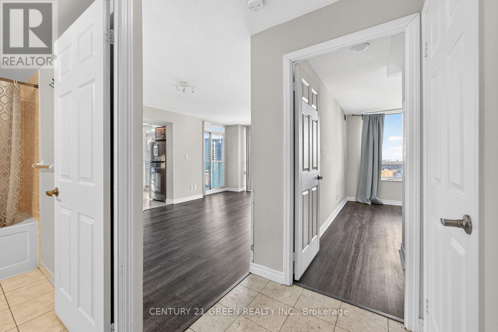 2909 - 208 Enfield Place, Mississauga, Ontario  L5B 0G8 - Photo 39 - W12626574