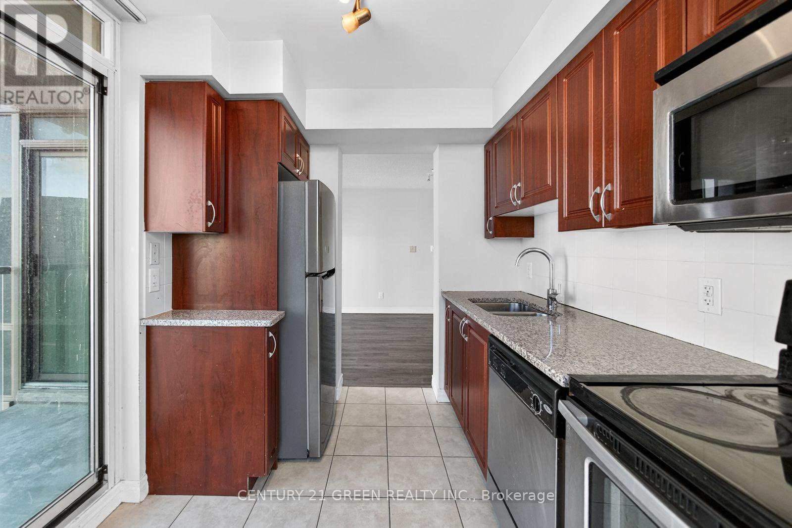 2909 - 208 Enfield Place, Mississauga, Ontario  L5B 0G8 - Photo 9 - W12626574