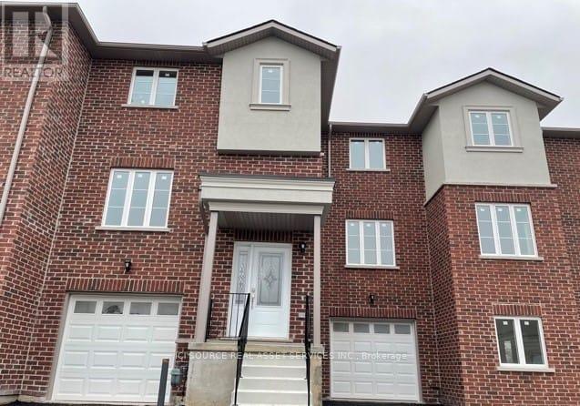 2 - 17 East Street, St. Catharines, Ontario  L2R 3Y9 - Photo 2 - X12626592