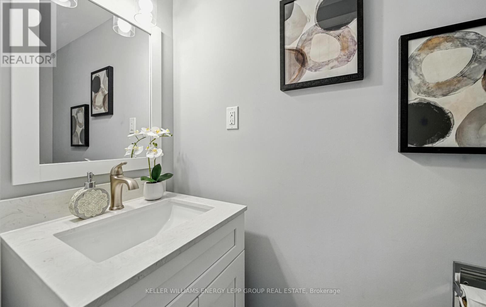 9 - 945 Burns Street W, Whitby, Ontario  L1N 6J5 - Photo 4 - E12626602